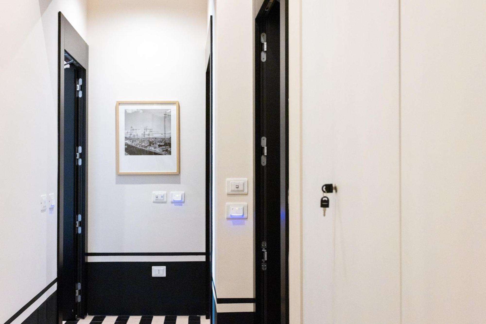 Don Vittorio A Chiaia Hotel Naples Exterior photo