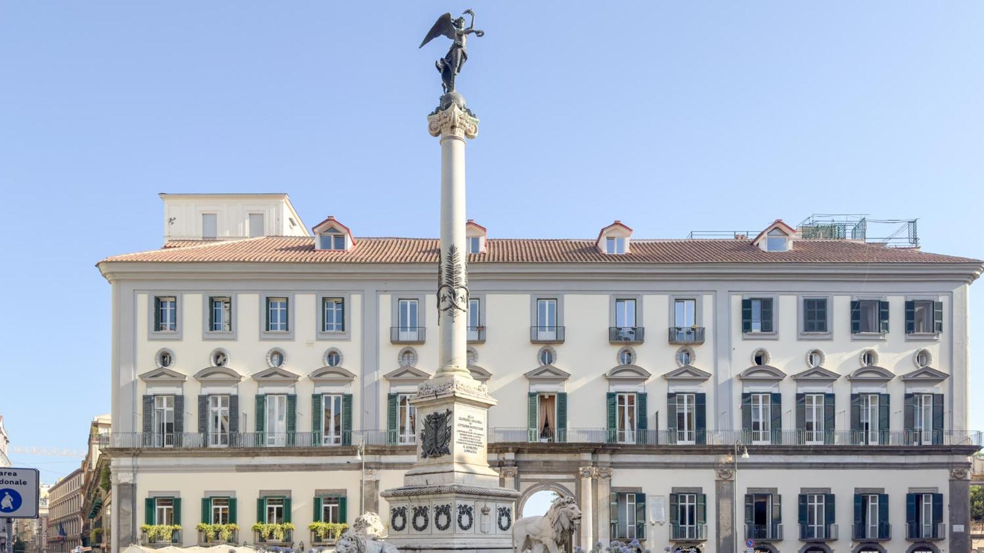 Don Vittorio A Chiaia Hotel Naples Exterior photo