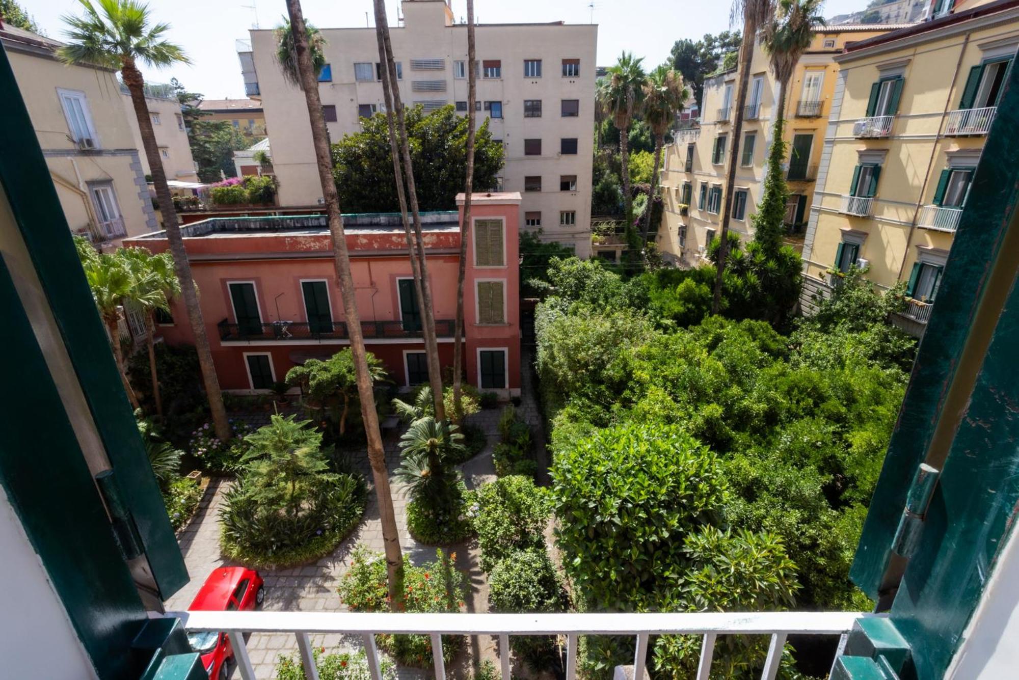 Don Vittorio A Chiaia Hotel Naples Exterior photo